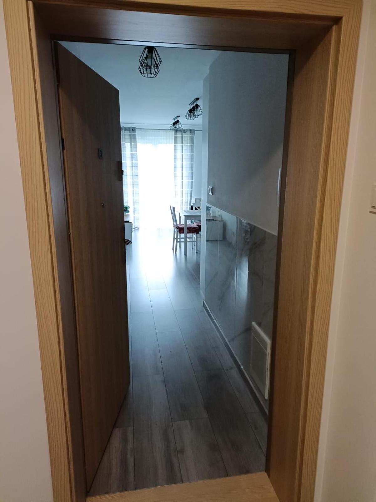Przytulny Apartament Mario Mare コウォブジェク エクステリア 写真
